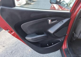 Hyundai ix35 1,6 GDI 99 KW CZ benzín manuál 99 kw - 8