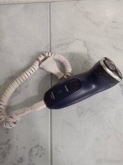 HOLICÍ STROJEK PHILIPS PHILISHAVE 5806 - 8