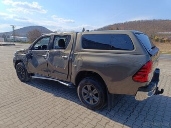Toyota Hilux 4x4 - 8