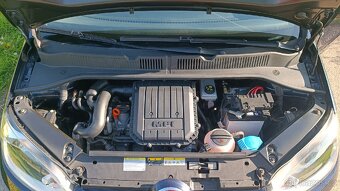 VW Up - 8