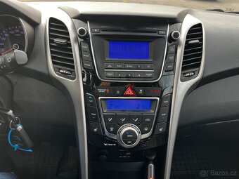 Hyundai i30 1.6CRDi • 81kw • 5/2015 • 1.Majitel • CEBIA - 8