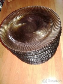 Talíře,sklenice,hrníčky.. - 8