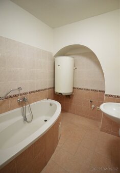 Pronájem prostorného bytu 2+1 v Křivoklátě - 8