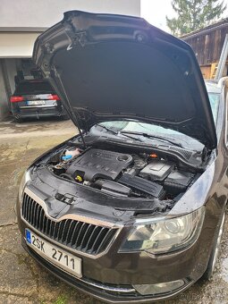 ŠKODA SUPERB FACELIFT (KOMPLET SERVIS,NOVÁ TK) - 8