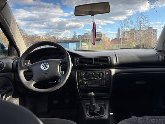 VW Passat - 8