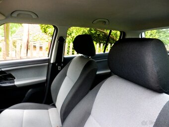 ŠKODA OCTAVIA 1,6 75 kW BEZ KOROZE 2008 TOP STAV - 8