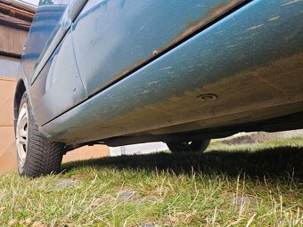 Mazda 626 85kW 2L 2002 - 8