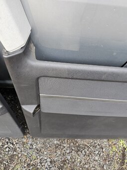 Oplastování šoupaček VW T5 T5.1 - 8
