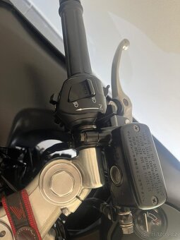 CBR 1100 XX Super Blackbird, r.v. 1998,115 kw - 8