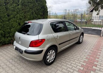 Peugeot 307 1,6i serviska , klima ,1 Majit benzín - 8