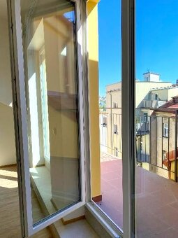 Nový byt 2+kk s terasou, 50m2,P.7-U metra Vltavska - 8