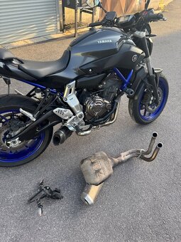 Yamaha MT07 - 8