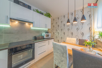 Prodej bytu 3+1, 77 m², Ostrava, ul. Lechowiczova - 8