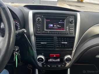 Subaru Forester 2.0D Edition • 108kw • 9/2012 • AWD • Kamera - 8
