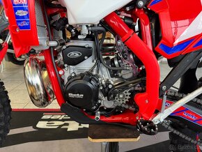 Beta RR 2T 300 Enduro Racing MY25 - 8