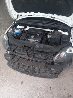 Prodám Volkswagen Golf Plus 1.4 59kw havarovany 71000km - 8
