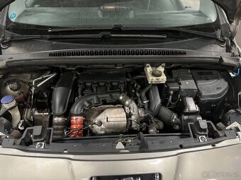 Prodám Peugeot5008 1.6 116kw - 8
