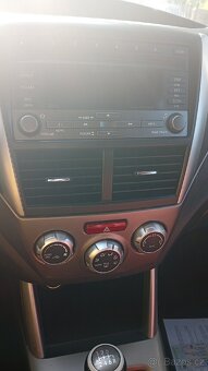 Subaru Forester 2.0 D 108 kw - 8