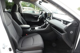 Toyota RAV4 Hybrid 4x4 2021 výbava Active s paketem Bussines - 8