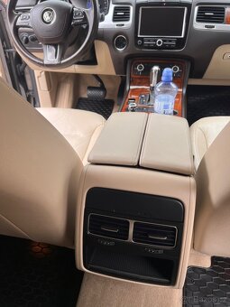 VW Touareg - 8