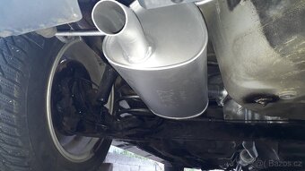 Opel Corsa 1.2 16v 55kw 170000km po STK - 8