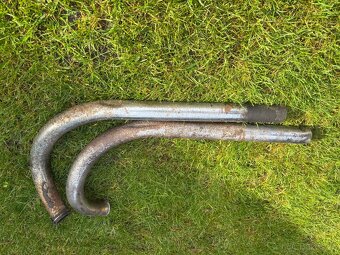 Koleno výfuku Jawa pérák - 8