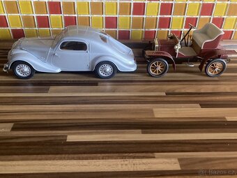 Modely Abrex 1:18 - 8