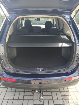 Mitsubishi Outlander 2.0 Mivec, benzín, 2 sady kol, tažné, n - 8