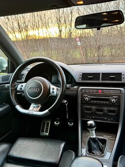 AUDI RS4 B7 4.2 V8 Quattro - 8