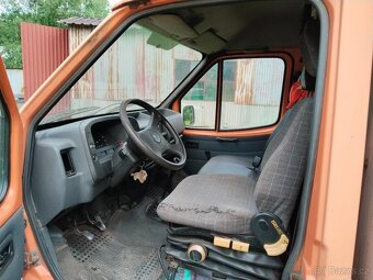 Ford Transit 2.5D. Přepravník koní - 8
