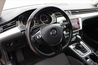 Volkswagen Passat 2.0 TDI 140kW DSG 4MOTION (2019) - 8