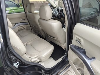 Mitsubishi Outlander 2.2 Di-D 4x4, 115 kW, rok 2008, - 8