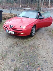 alfa romeo spider - 8