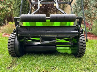 Prodám elektrickou vřetenovou sekačku Fieldmann - 8