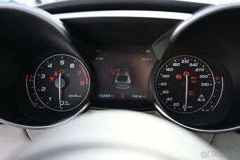 Alfa Romeo Giulia 2.9 V6 Quadrifoglio 375KW 2/17 - 8