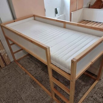 Dětská oboustranná postel, bílá/borovice, 90x200 cm zn Ikea - 8