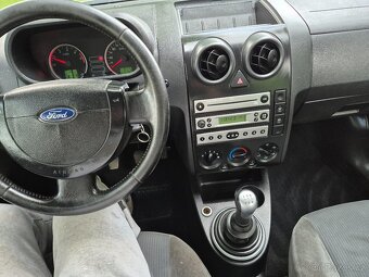 Ford Fusion 1,4 Tdi - 8