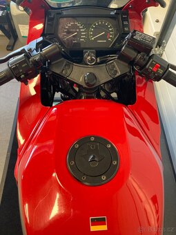 KAWASAKI GPX 600 - 8