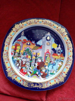 Dekorativní porcelánové talíře na zavěšení na zed - 8