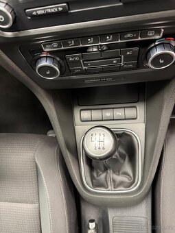 VŠ golf 2.0 TDi 103kw - 8