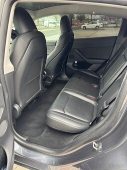 Tesla Model Y LR 2022 - 8
