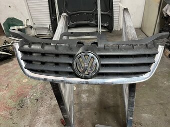 Vw Touran přední zadní nárazník LA7W stříbrný maska - 8