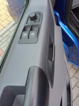 Volkswagen caravelle 1,9 TDi; 9 míst - 8