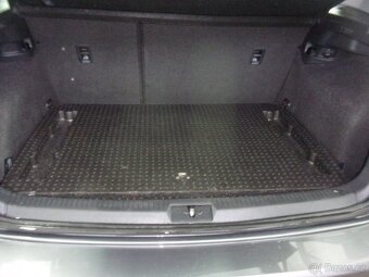 Volkswagen Golf VII 1,6 TDI - 8
