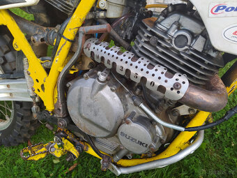 suzuki DR350 - 8