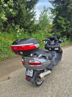 Suzuki burgman 650 executive - 8