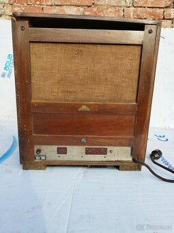 Rádio Philips - 8