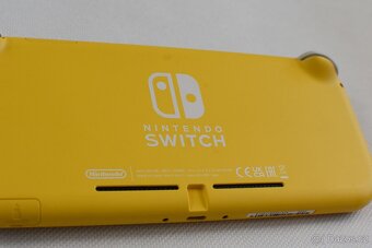 Nintendo Switch Lite Yellow (Záruka) Zánovní - 8
