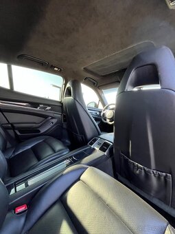 Porsche Panamera Turbo - 8