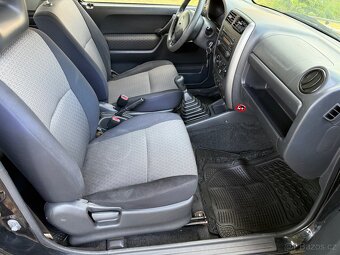 Suzuki Jimny 1,3i 4x4 - 8